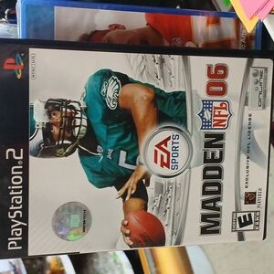 Madden NFL 06 for PlayStation 2 - Black
